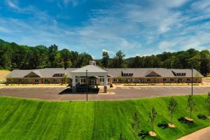 Landings-of Lake Lure-new Lake Lure Town Hall
