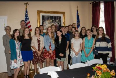 Students with Mayor Pritchett and Col Morgan 