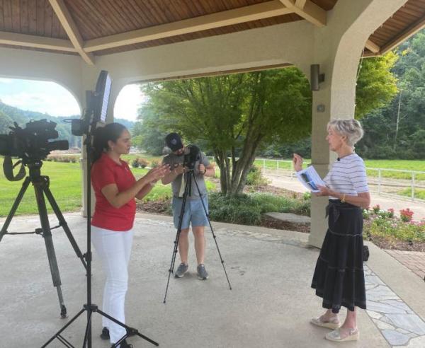 Mayor Pritchett with Channel 4 News Crew