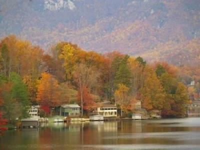 Lake Lure Homes In Fall