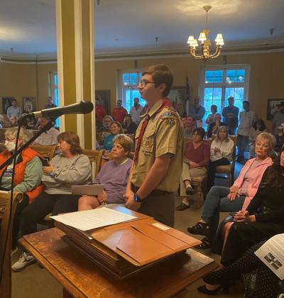 Emerson Ansley speaking at Town Council