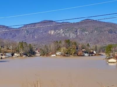 Lake Lure 121224